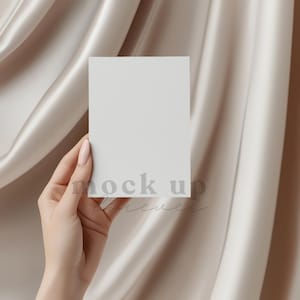 Maqueta de invitación de boda de 5 x 7 con PSD, objeto inteligente, maqueta de invitación romántica, postal realista, tarjeta de felicitación fácil de Photoshop
