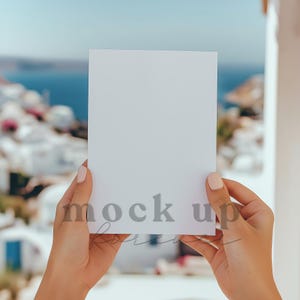 Invito a nozze di destinazione 5x7 Mock up tramite PSD, oggetto avanzato, invito a una festa mediterranea, cartolina estiva realistica, menu card