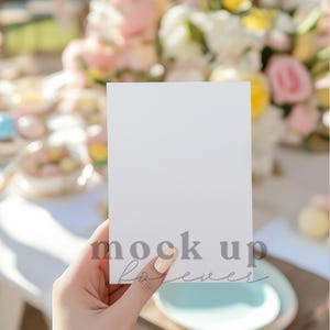 5x7 Frühlingshochzeits-Einladungsmodell mit PSD, Smart Objekt, Romantisches Invite Mockup, Realistische Postkarte, Einfache Photoshop Grußkarte