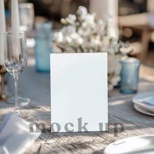 Maquette d'invitation de mariage d'été 5 x 7 avec PSD, objet intelligent, maquette d'invitation à une fête en plein air, carte postale réaliste, carte de menu pour fêtes côtières