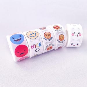 1-calowe naklejki z różnymi wyrazami twarzy w kształcie okrągłych kreskówek, zabawne emotikony z wyrazem twarzy emoji do dekoracji, naklejki z nagrodami w klasie