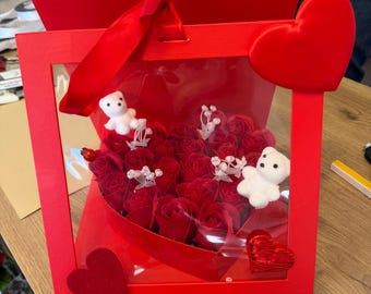 Special gift for lovers: red rose heart, heart box.