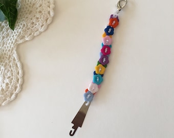 Button Scissor Fob with Needle Threader Flowers