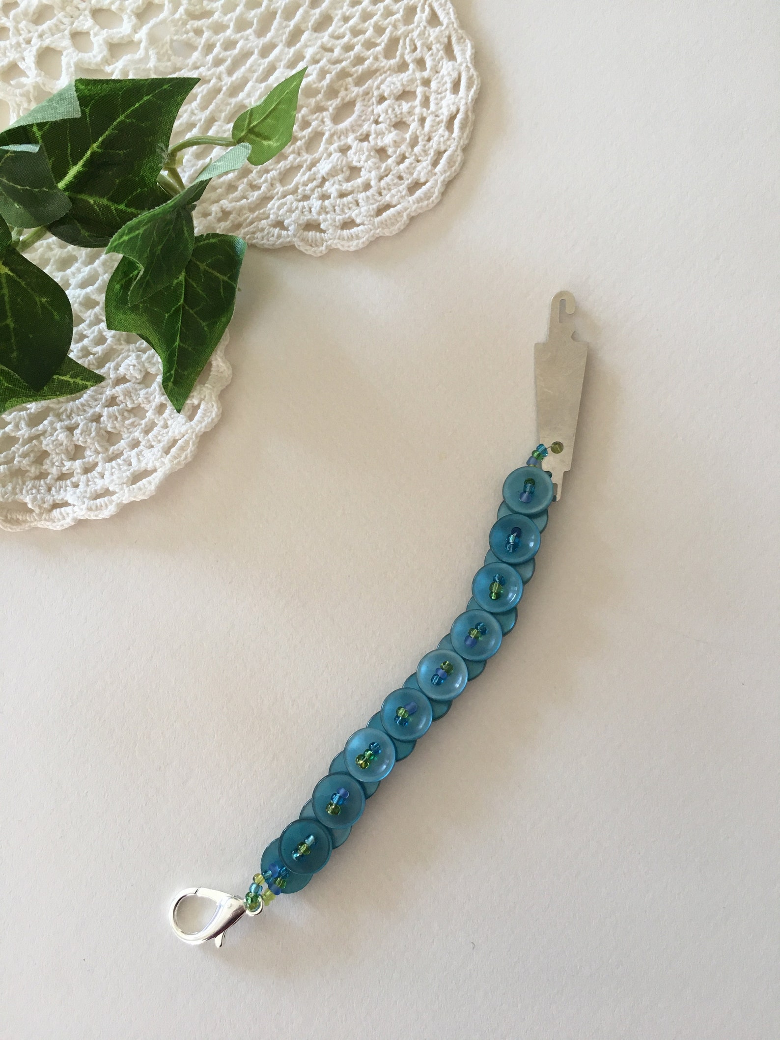 Button Scissor Fob With Needle Threader Turquoise - Etsy