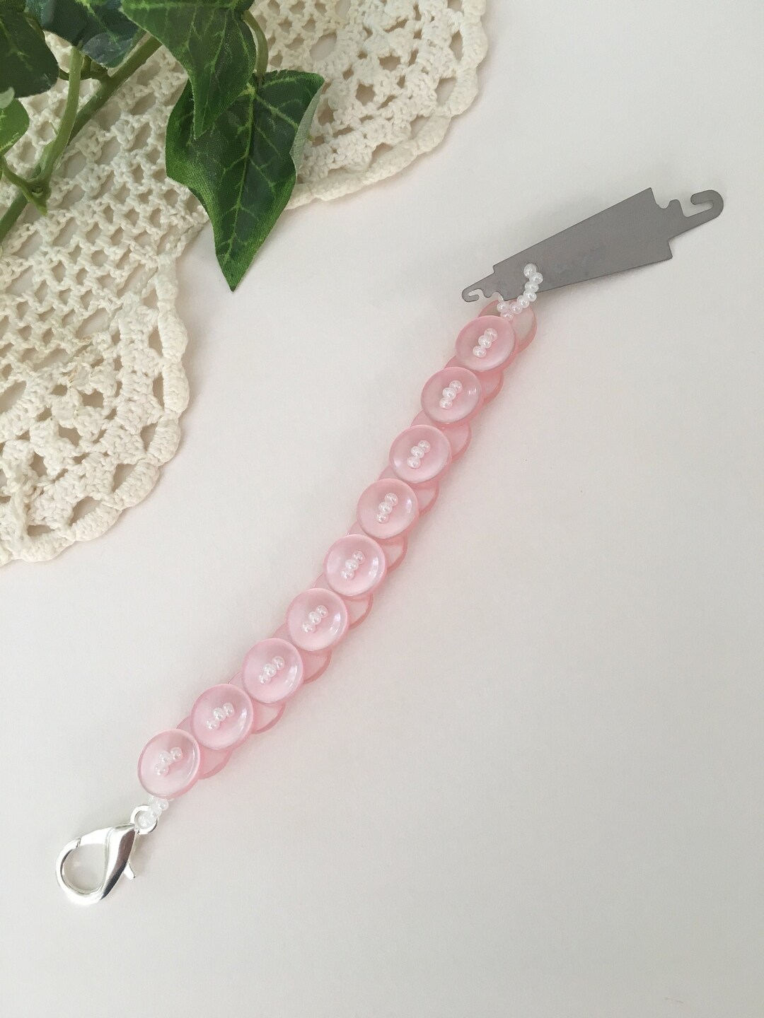 Button Scissor Fob With Needle Threader Pink - Etsy