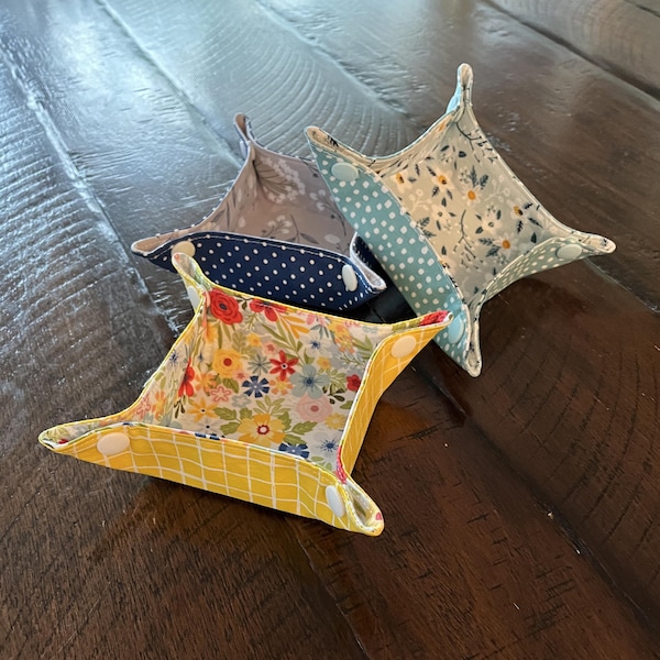 Miniature fabric snap tray - collapsible 3" trinket tray