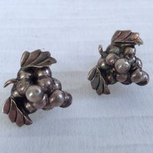 925 Silver Earrings.  Mexico Grape Cluster.  Vintage 1950.  Screw back earrings.  Made in Mexico