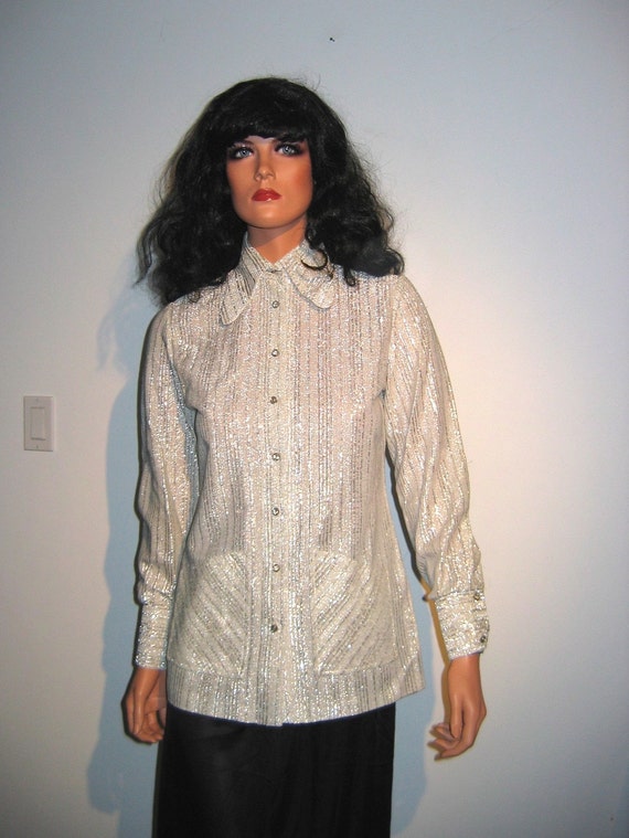 Vintage HOT, 60's Silver Lurex Blouse or tunic.  … - image 1