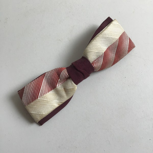 Mid Century Clip on Tie. Red, Maroon, Beige, Bowtie,  50's 60's Vintage Bow tie.   Mod, Eames era, Mad Men, Beatles, Rockabilly