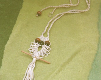 MOD Delicate Owl Macramé necklace  Vintage 60's 70's.  Boho Hippie