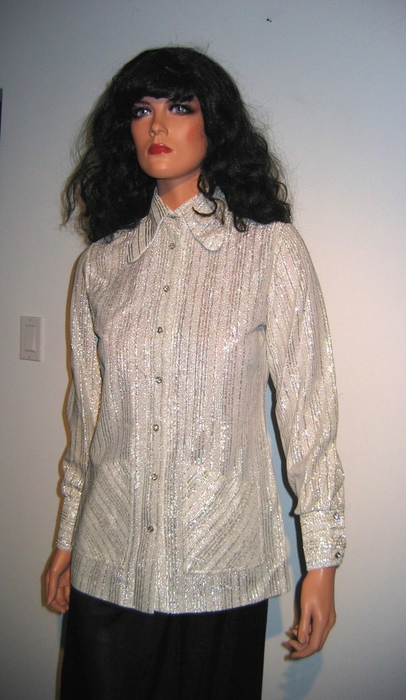 Vintage HOT, 60's Silver Lurex Blouse or tunic.  … - image 3