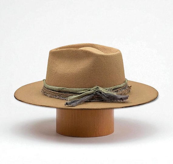 Handcrafted Custom Wool Fedora Hat With Unique Silk  display picture 3
