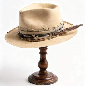 Chapeau Fedora en feutre style vintage personnalisé | Ibiza – Chapeau Fedora classique en laine pour hommes et femmes – Gifteds – gift!gittings