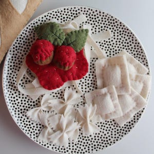 Felt Pasta Bundle, Noodles, for Pretend Play, Kitchen Play, Play Food, Montessori, Learning Toy, for Toddlers Preschoolers & Kindergarteners