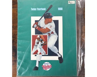 Vintage 1990 Minnesota Twins Yearbook Kirby Puckett MLB Baseball Memorabilia