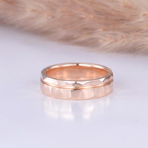6mm Hammered Men&#39;s Wedding Band Solid 14K Rose Gold Perfect Hammered Men&#39;s Ring Rustic Band Plain Gold Ring Anniversary Gifts For Him