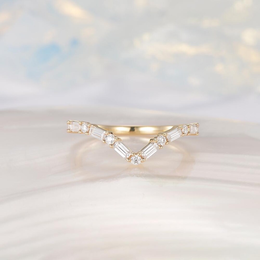 Unique Baguette Cut Moissanite Curved Wedding Band Yellow Gold Multi ...