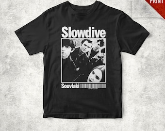 スロウダイヴ バンドTシャツ：クラシックフィット コットンTシャツ