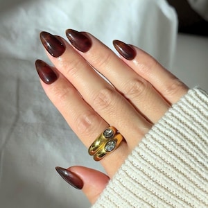Tortoiseshell Press On Nails Short Almond Shape Espresso Brown Milky Coffee