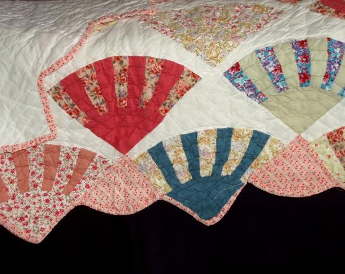 VINTAGE FAN QUILT 84 X 82 Inches Handmade Hand Sewn Cotton Etsy