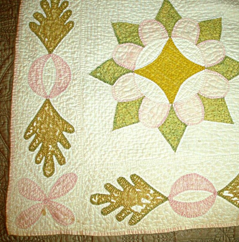 ANTIQUE TRAPUNTO QUILT 94x80 Hand Etsy Sweden