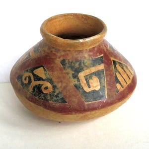 VINTAGE CASAS GRANDES Mata Ortiz polychrome pottery,small handmade, hand painted Olla clay vessel,geometric patterns,rust,black,warm beige