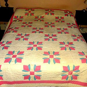 ANTIQUE PIECED Tulip QUILT,hand stitched,flowers,92x71&quot;,vg condition,1930&#39;s,warm white,pink,aqua,complex sewn patterns,queen,full,double