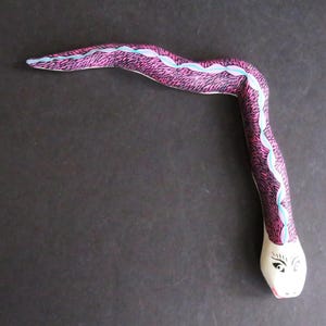 ALEBRIJE SNAKE FOLK Art,Alejandrino Fuentes,Oaxaca,Mexico,handmade hand painted snake,famous folk art family,fuscia,black,aqua,white,violet