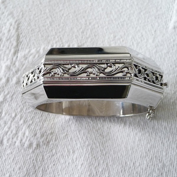 Vintage Large Chunky Whiting and Davis Hinged Bangle on Etsy