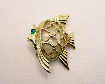 Vintage Green Eye Angel Fish Pin Brooch on Etsy by APURPLEPALM
