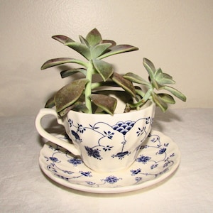 Planter Churchill Finlandia Blue & White Cup and Saucer on Etsy by APURPLEPALM