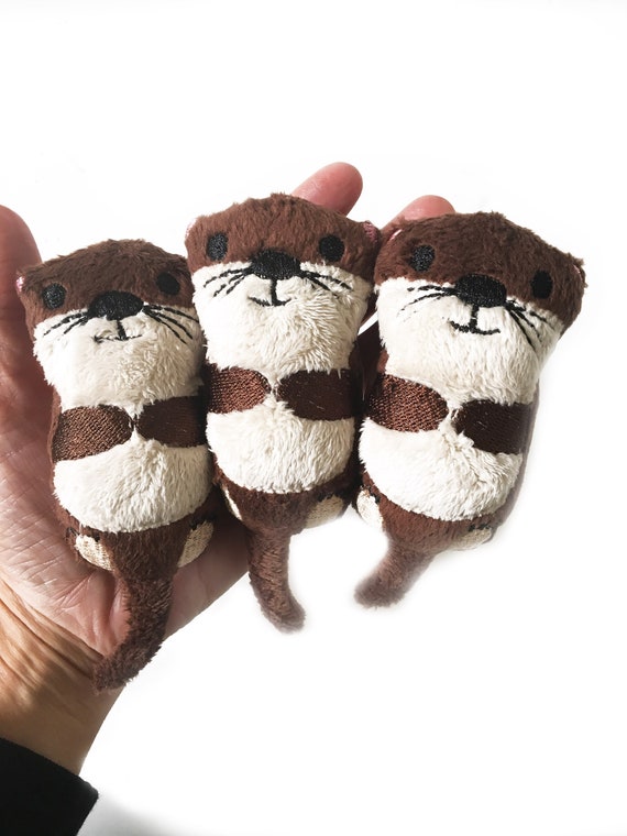 PELUCHE DE BÉBÉ LOUTRE DE RIVIÈRE