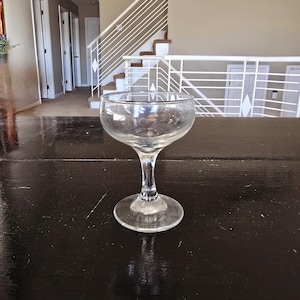 1 Glass Champagne Glass