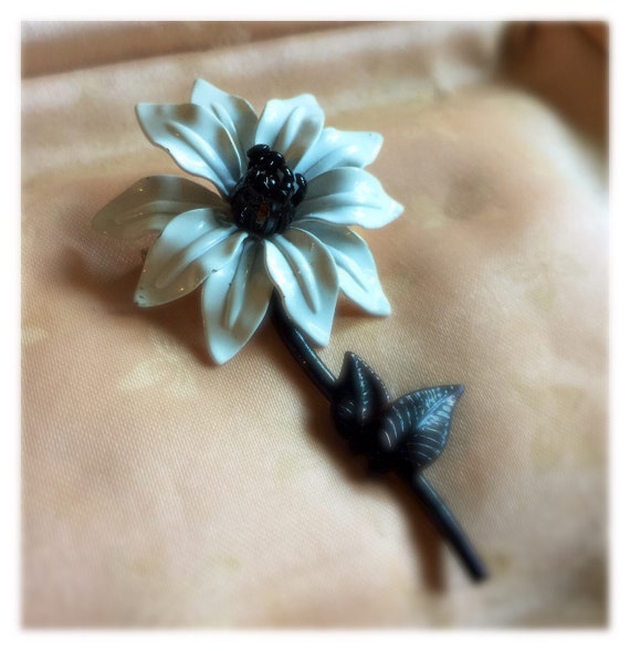 Flower Power Vintage Metal Flower Black and White… - image 3