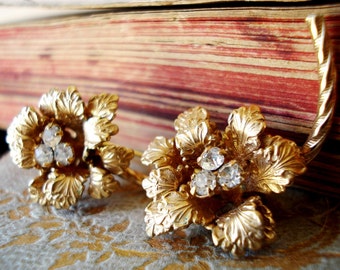 Antique Vintage Gold Filled R Inc, Rolyn Inc, Flower and Rhinestone Brooch