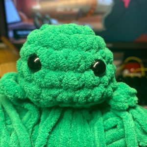 PATTERN - Amigurumi Frog Small Quick easy to make for beginners!