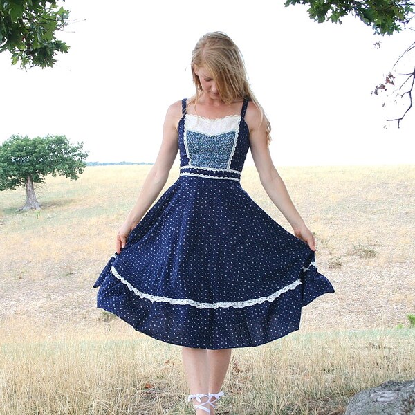 Vintage 70's Prairie Sun Dress S M Calico and Lace - Gunne Sax Style