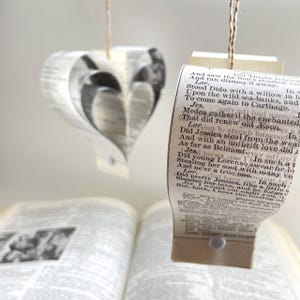 Herzförmige Buch-Papier-hängende Verzierungen