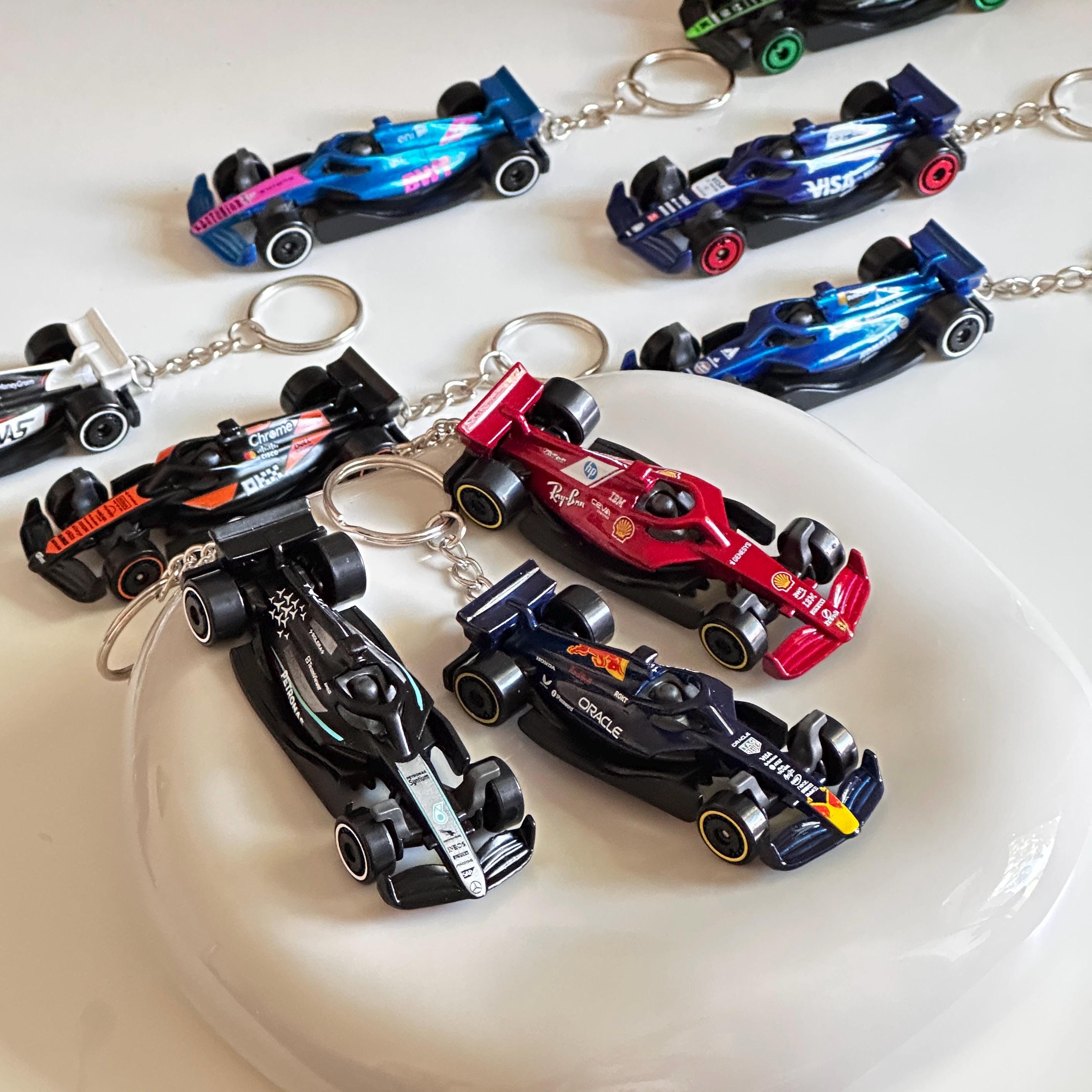 F1 tyre keychain - Etsy 日本