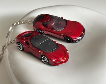 Ferrari SF90 Stradale, 12Cilindri keychains [HotWheels custom car bagcharm & couple keyring]