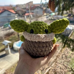 Virkad Baby Yoda Plushie: Mjuk Gosedjur - Grogy Plushie bild 2