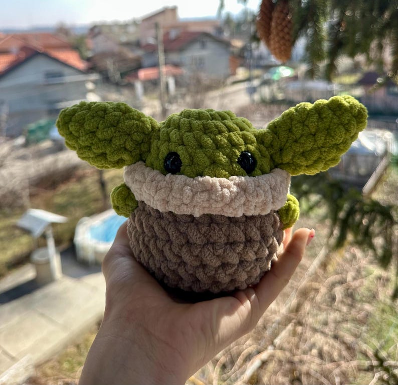 Virkad Baby Yoda Plushie: Mjuk Gosedjur - Grogy Plushie bild 2