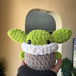 Virkad Baby Yoda Plushie: Mjuk Gosedjur - Grogy Plushie bild 6