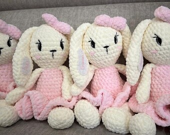 Crochet Bunny Plushie: Soft Amigurumi Stuffed Animal for Kids and Collectors