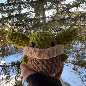 Virkad Baby Yoda Plushie: Mjuk Gosedjur - Grogy Plushie bild 7