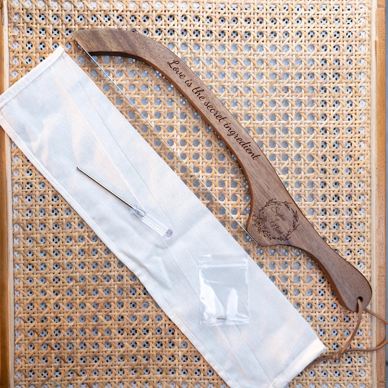 Custom Wood Bread Knife, Fiddle Bow Knife, Serrated Bread Knife, Bread Slashing Tool，House Warming Gift，Gift For The Bride & Couples Brown Acacia Saw