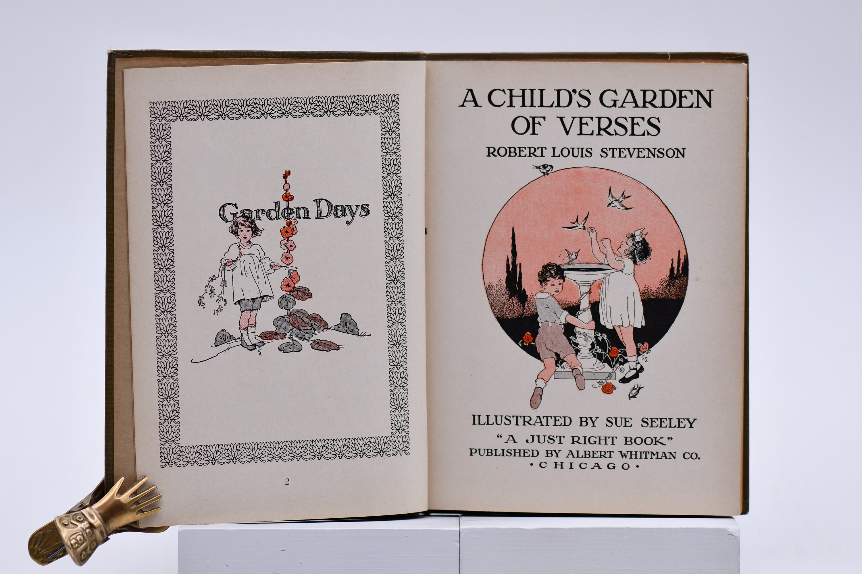 A Child's Garden of Verses by Sue (illus.) Robert Louis; SEELEY