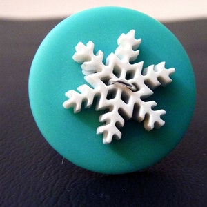 Giant Aqua Blue and White Snowflake RIng- size 6.75 / 7