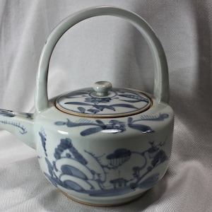 Hand Painted Blue and White Chinese Tea Pot, Circa 1970s, Seventies Era Chinese Blue and White Tea Pot, Blue and White Teapot