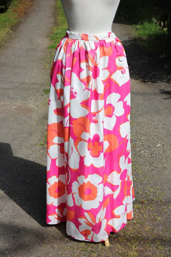 Marimekko Style Hot Pink Orange and White Floral … - image 5